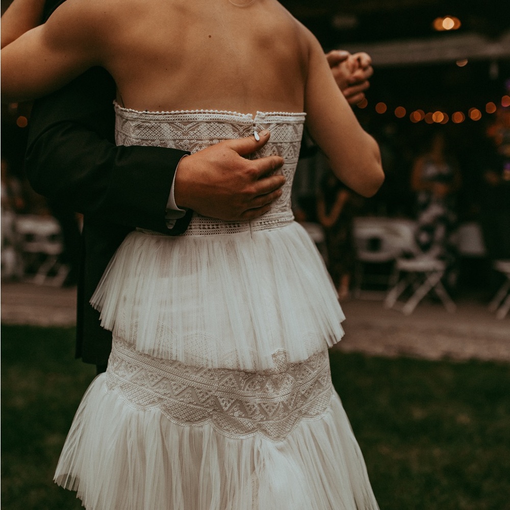 Wedding Dress - Picture 3 of 15